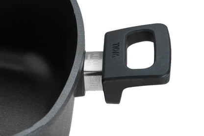 Fester Kunststoffgriff vom Bräter der Woll Serie Nowo Titanium