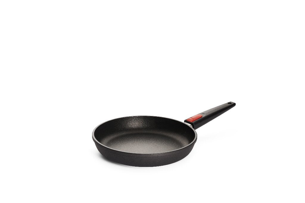Gusspfanne der Woll Serie Nowo Titanium