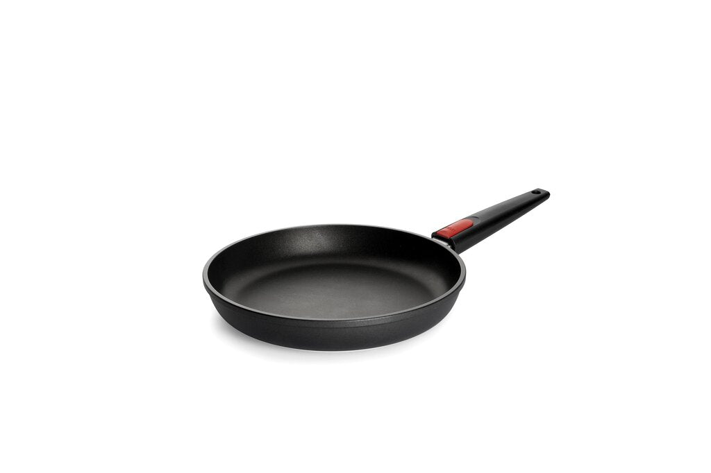 Gusspfanne der Woll Serie Nowo Titanium