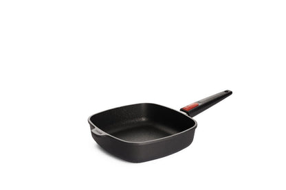 Gusspfanne mit Deckel der Woll Serie Nowo Titanium