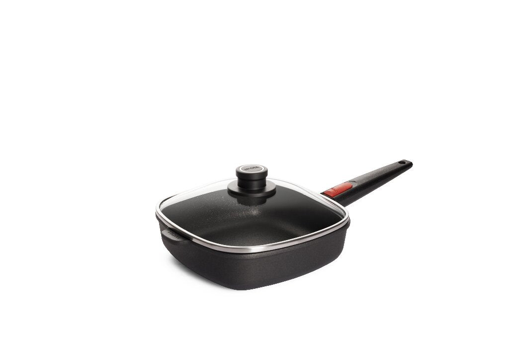 Gusspfanne mit Deckel der Woll Serie Nowo Titanium