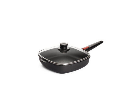 Gusspfanne mit Deckel der Woll Serie Nowo Titanium