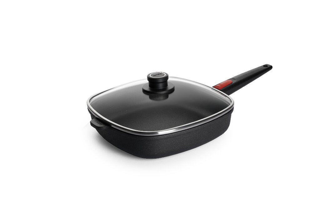 Gusspfanne mit Deckel der Woll Serie Nowo Titanium