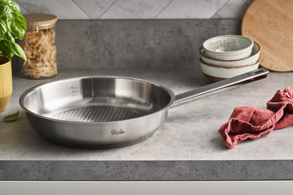 Edelstahlpfanne der Fissler Serie Original-Profi Collection®
