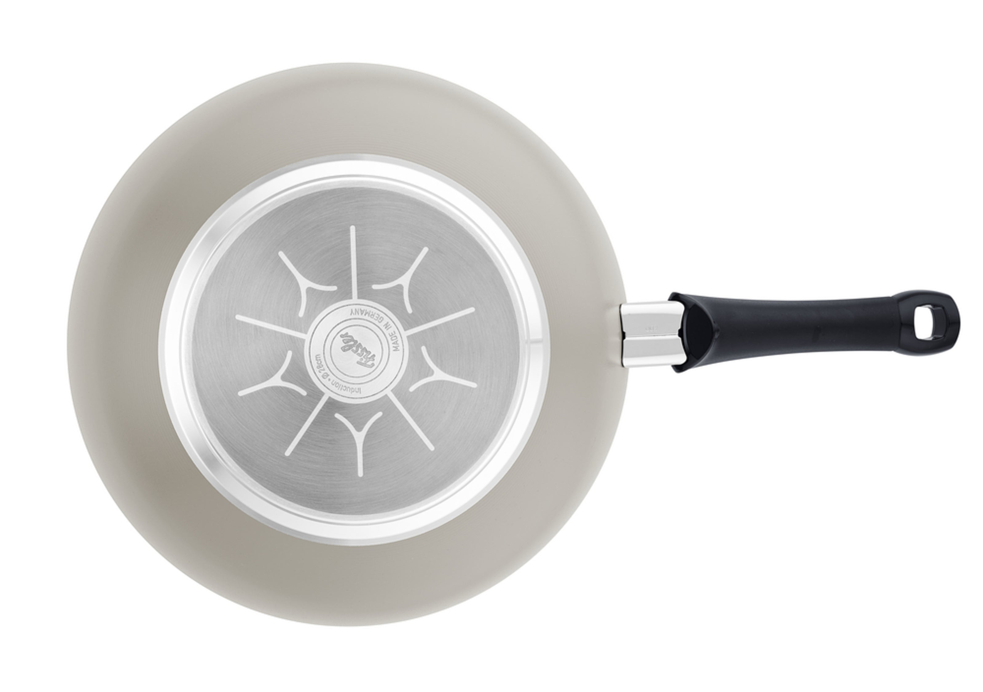 Fissler Cookstar® Boden bei einer Pfanne der Fissler Serie Ceratal®