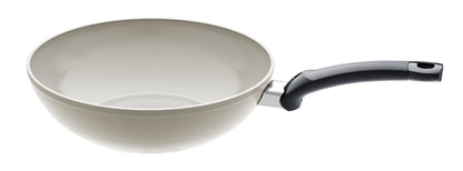 Hohe Ränder bei der Wokpfanne der Fissler Serie Ceratal®