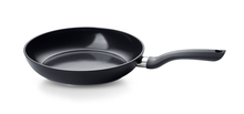 Keramikbeschichtete Stielpfanne der Fissler Serie Essential®