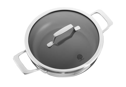 Unbeschichtete Schmorpfanne mit passenden Deckel der Schulte-Ufer Serie Astral mit Ø 24 cm