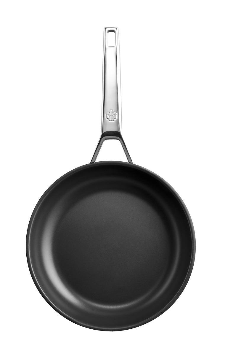 Unbeschichtete Stielpfanne mit Oberflächenstruktur der Schulte-Ufer Serie Astral mit 24 cm Durchmesser