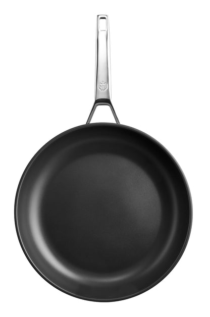 Unbeschichtete Stielpfanne mit Oberflächenstruktur der Schulte-Ufer Serie Astral mit 32 cm Durchmesser