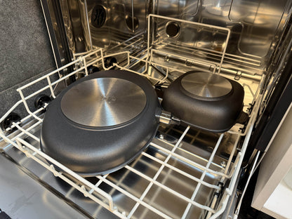 Fischpfanne der Woll Serie Nowo Titanium in der Spülmaschine