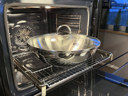 Edelstahl-Wok der Schulte-Ufer Serie Wave im Backofen